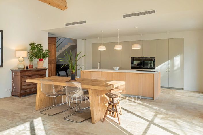 Image No.5-4 Bed House for sale
