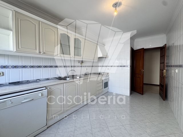 Image No.2-Appartement de 2 chambres à vendre à Sintra