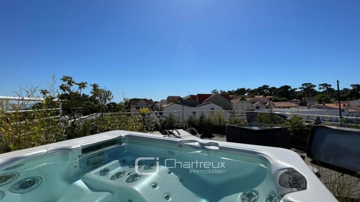 Image No.19-3 Bed House for sale