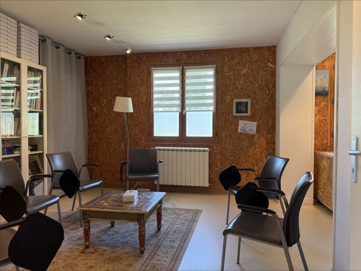 Image No.22-3 Bed House for sale