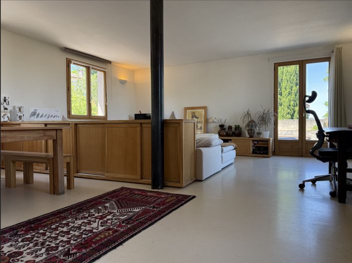 Image No.6-3 Bed House for sale