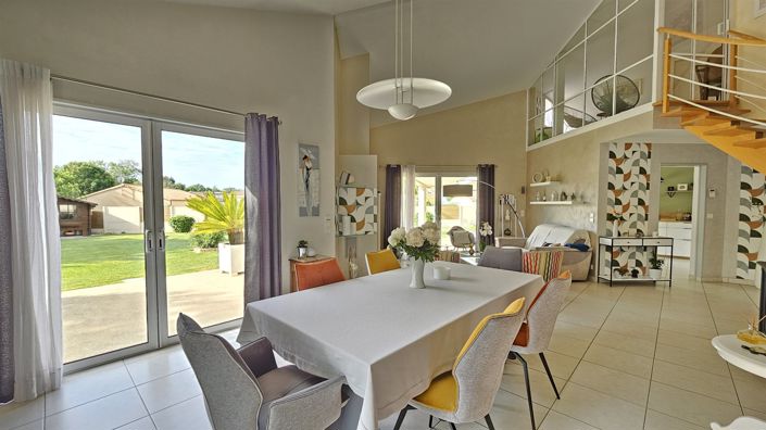 Image No.3-3 Bed House for sale