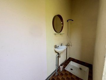 aujw6f021rb5d3v910