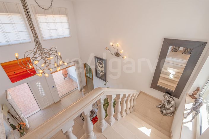 Image No.29-5 Bed House for sale