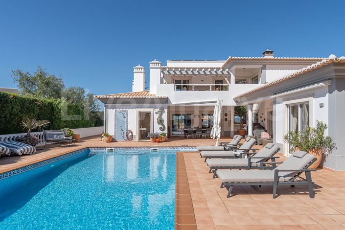 Image No.4-5 Bed House for sale