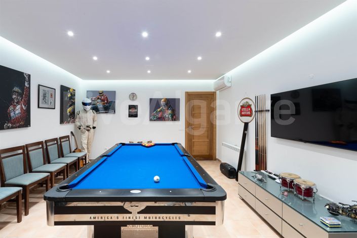 Image No.45-5 Bed House for sale