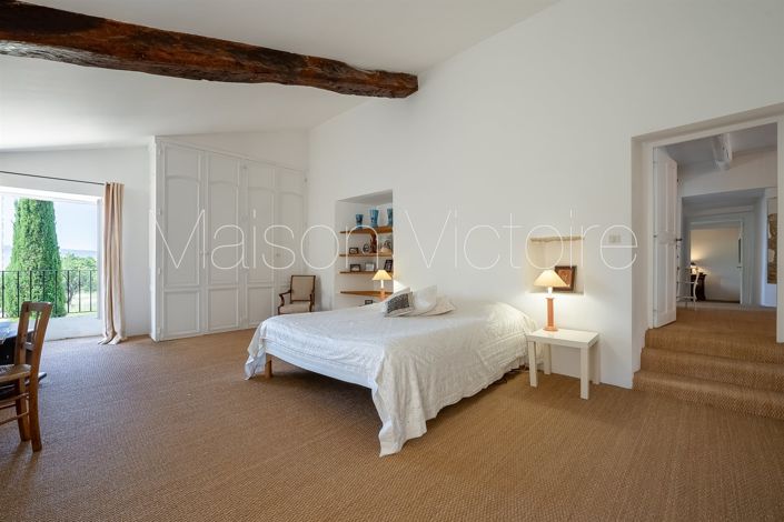Image No.16-8 Bed House for sale