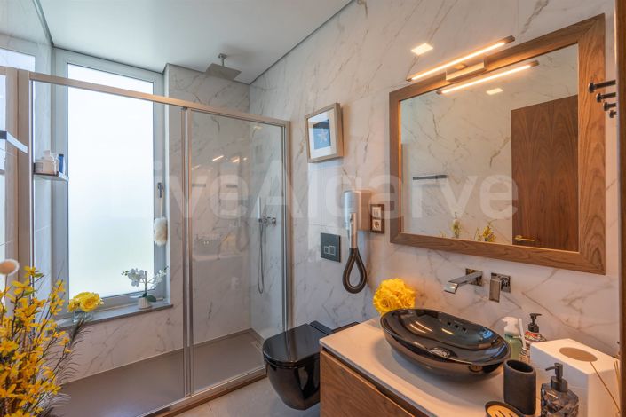 Image No.29-5 Bed House for sale