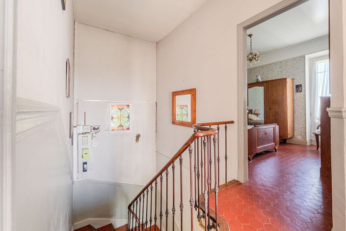 Image No.10-5 Bed House for sale
