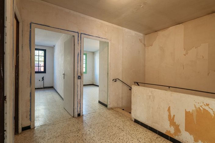 Image No.10-2 Bed House for sale