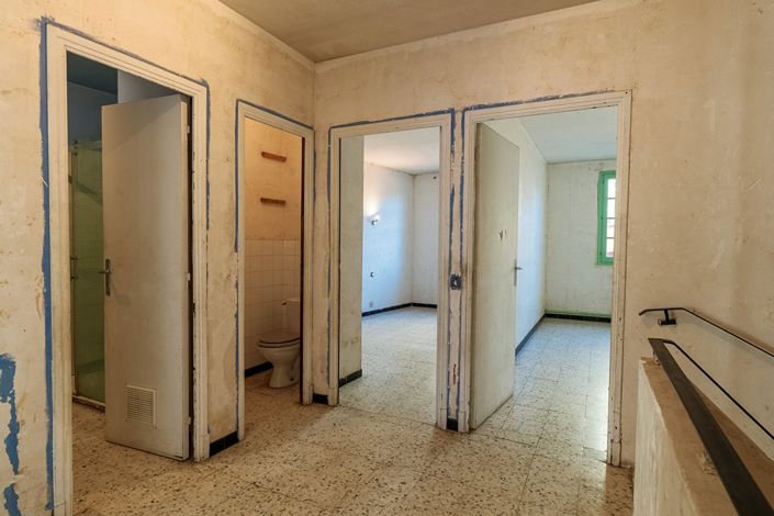 Image No.14-2 Bed House for sale