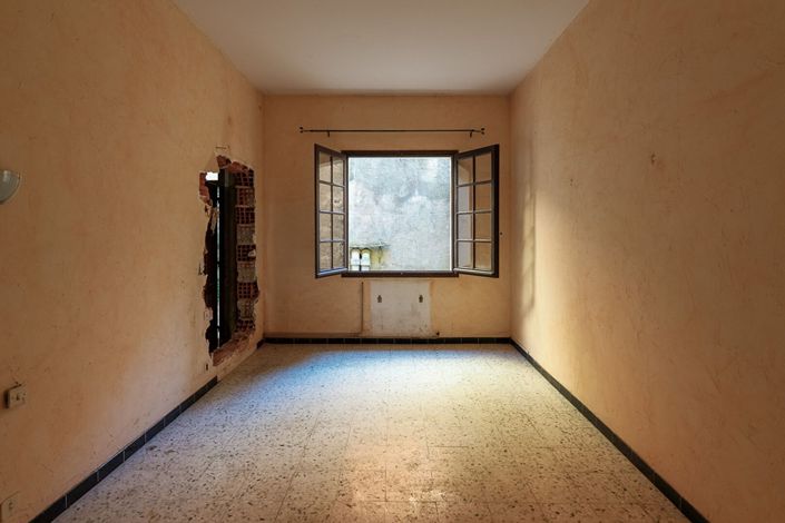 Image No.16-2 Bed House for sale