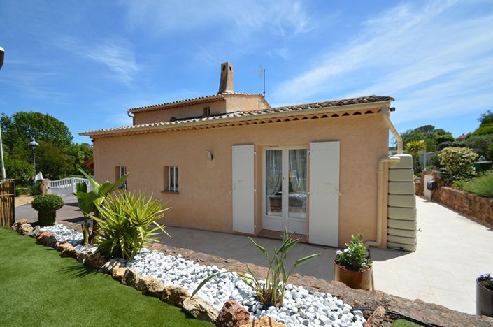 Image No.17-4 Bed House for sale