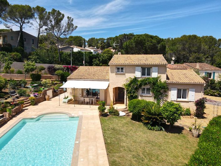 Image No.18-4 Bed House for sale