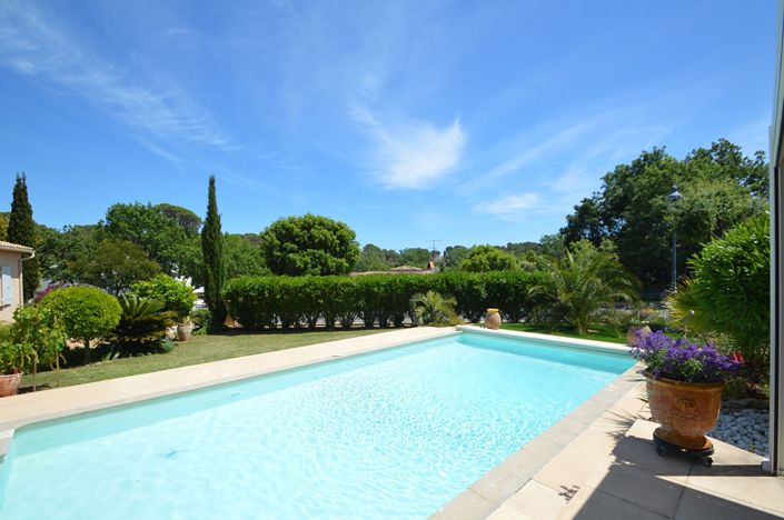 Image No.4-4 Bed House for sale