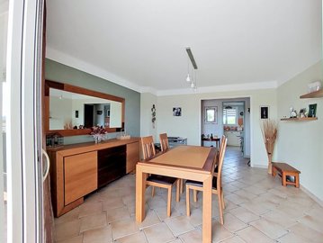 1 - Sénas, Appartement