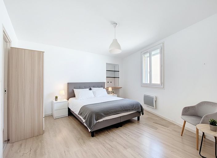 Image No.10-3 Bed Apartment for sale
