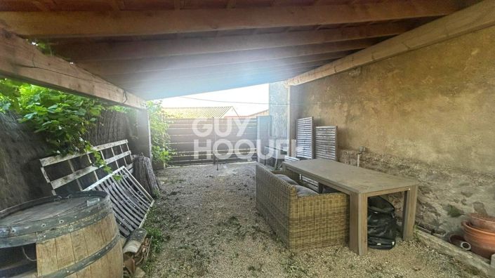 Image No.10-3 Bed House for sale