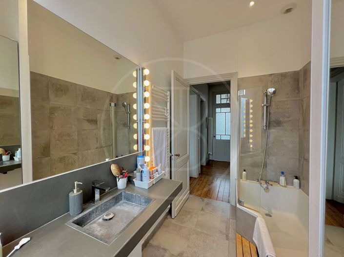 Image No.13-4 Bed House for sale