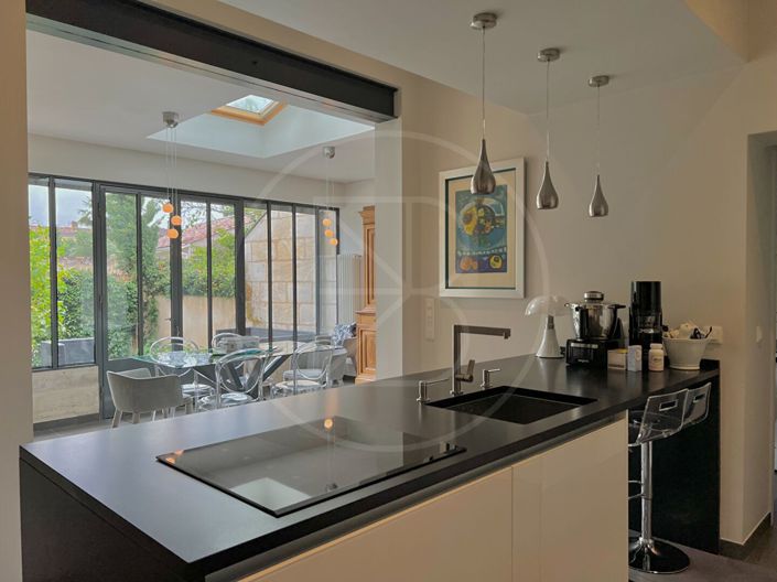 Image No.16-4 Bed House for sale
