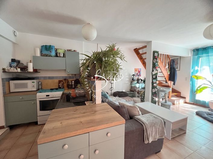 Image No.9-10 Bed House for sale