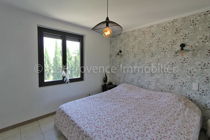 Image No.11-3 Bed House for sale