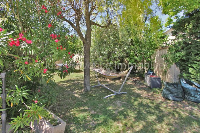 Image No.17-3 Bed House for sale
