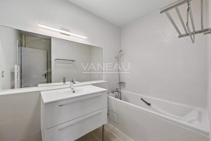 Image No.13-3 Bed Apartment for sale