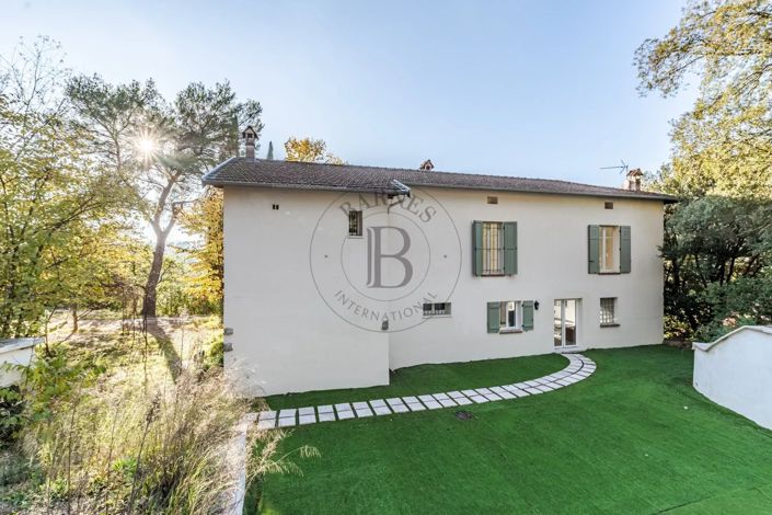 Image No.19-4 Bed House for sale
