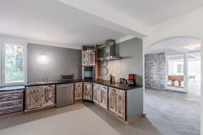 Image No.6-4 Bed House for sale