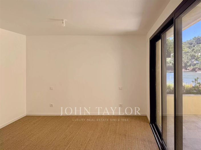 Image No.17-House for sale