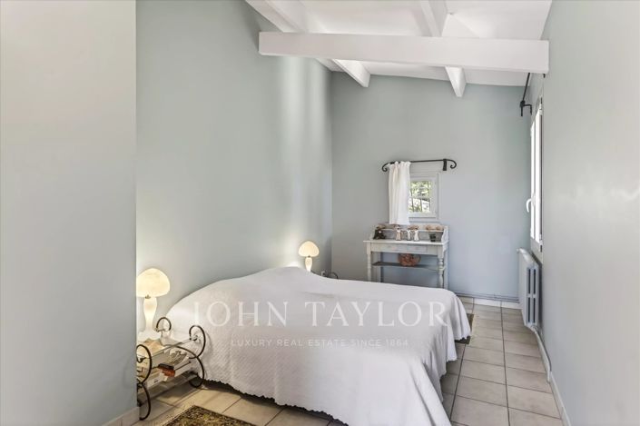 Image No.14-5 Bed House for sale