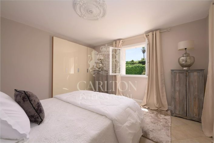 Image No.23-4 Bed House for sale