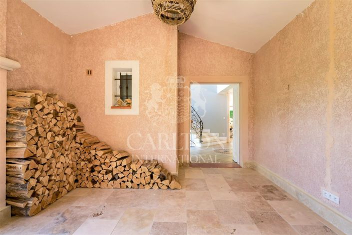 Image No.27-4 Bed House for sale