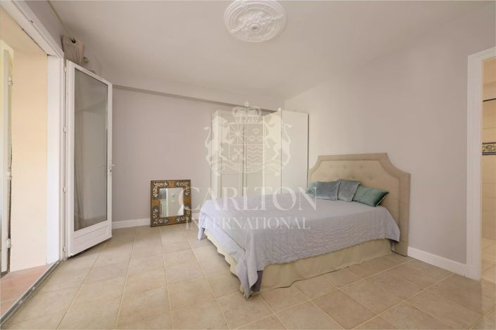 Image No.36-4 Bed House for sale