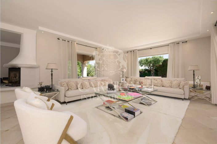 Image No.6-4 Bed House for sale