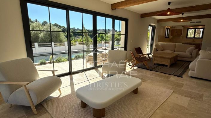 Image No.3-5 Bed House for sale