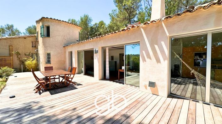 Image No.5-5 Bed House for sale