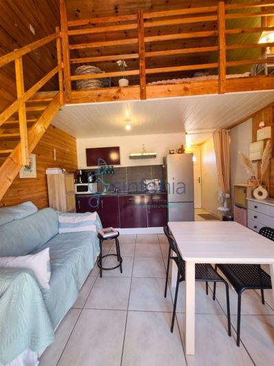 Image No.9-6 Bed House for sale