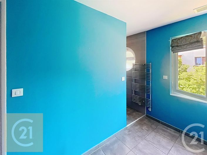 Image No.15-2 Bed House for sale