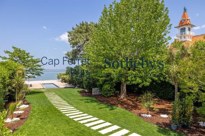 Image No.5-9 Bed House for sale