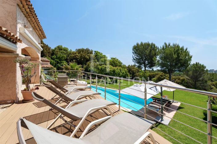 Image No.2-4 Bed House for sale