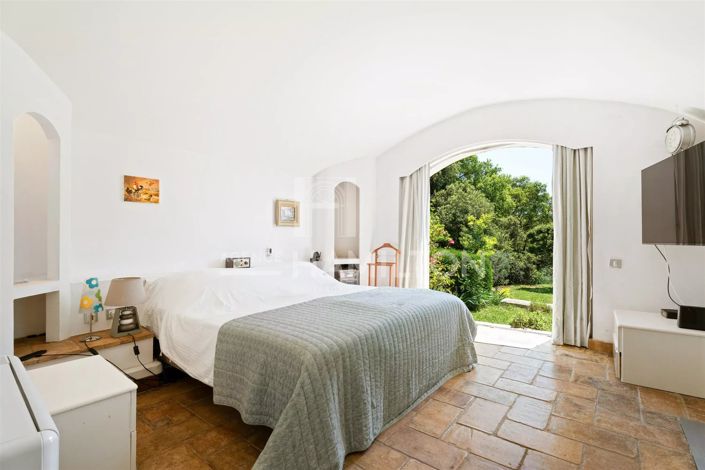 Image No.7-4 Bed House for sale