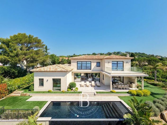 Image No.2-5 Bed House for sale