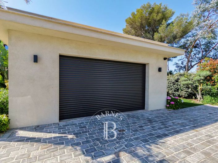 Image No.5-5 Bed House for sale