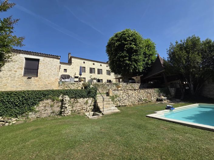 Image No.18-5 Bed House for sale