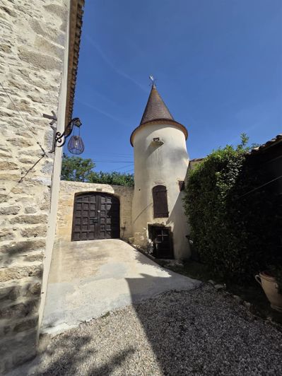 Image No.4-5 Bed House for sale