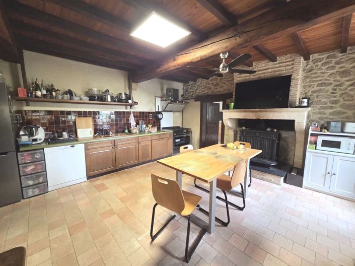 Image No.8-5 Bed House for sale