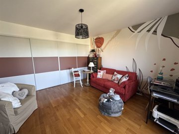 a1lg8tjo148mrmyr10