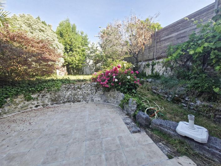 Image No.5-2 Bed House for sale